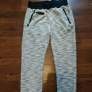 Nike joggers active wear